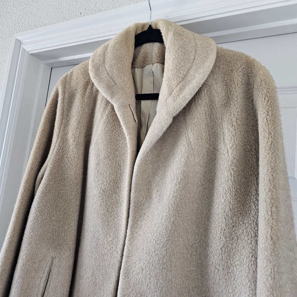 1950s Faux Fur/Sherpa Coat Beige Lined Hart-Albin Billings #78 - Picture 2 of 9